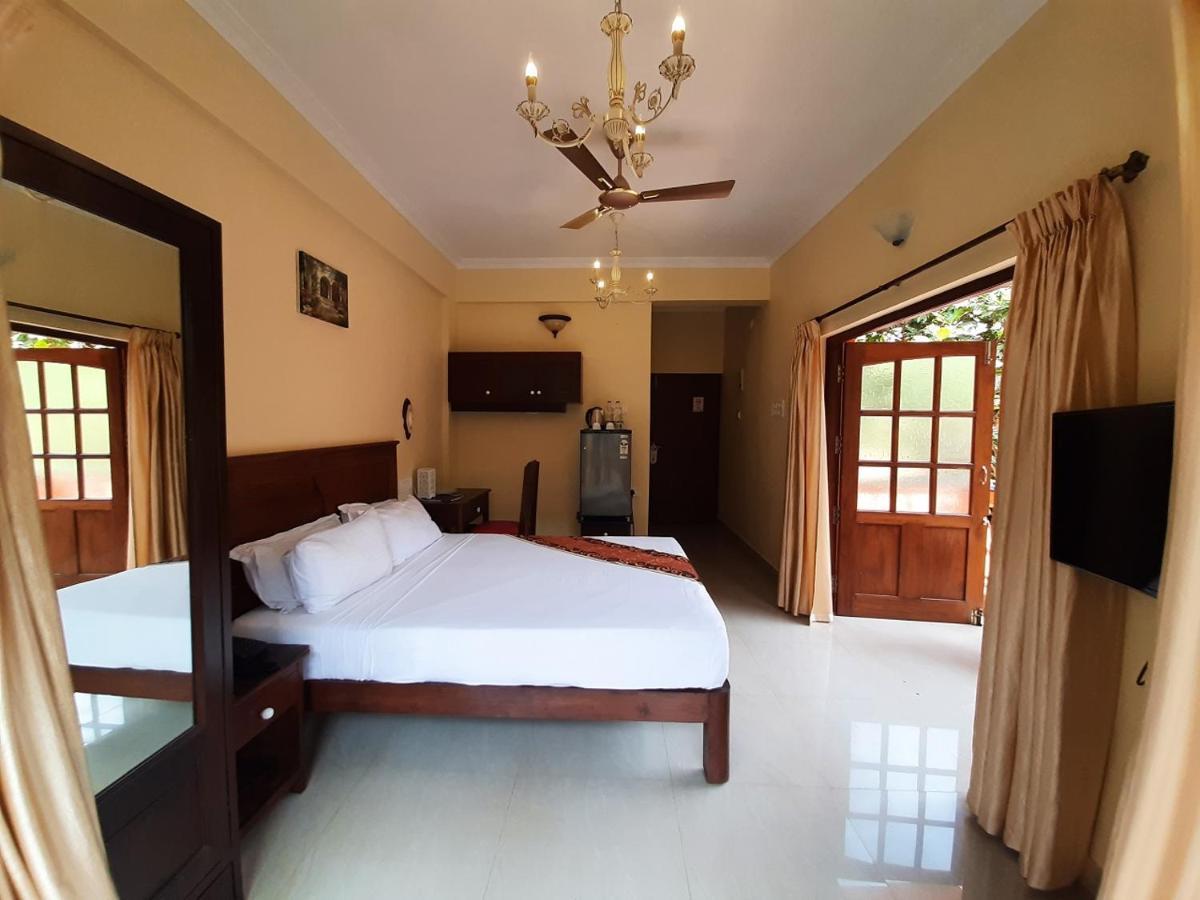 Resort Palmeiras Dourado Cansaulim Esterno foto