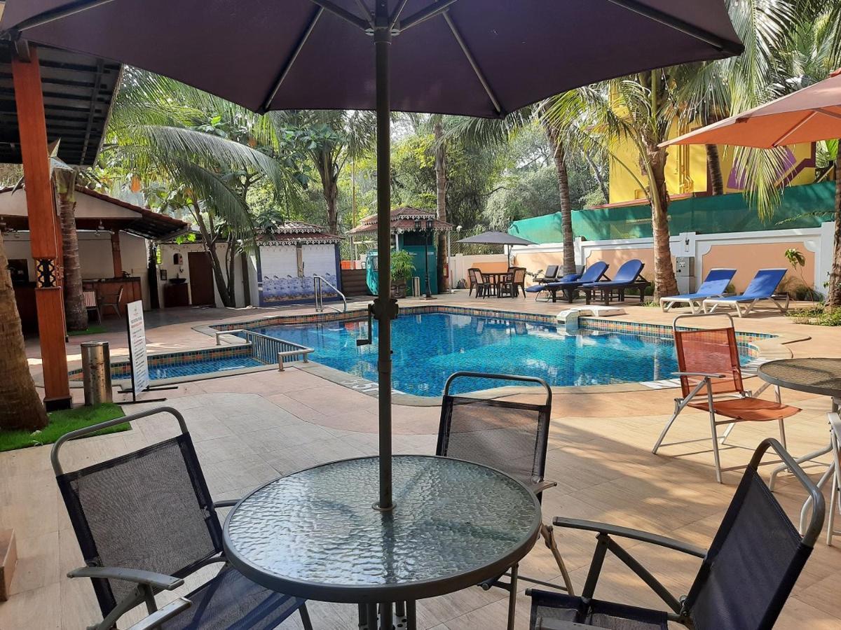 Resort Palmeiras Dourado Cansaulim Esterno foto